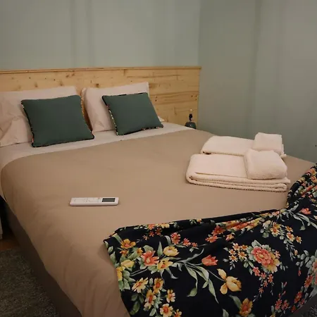 Casas Da Chainca - Turismo De Natureza * Chainca (Porto de Mos, Leiria)